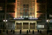 Altonaer Theater bei Nadht